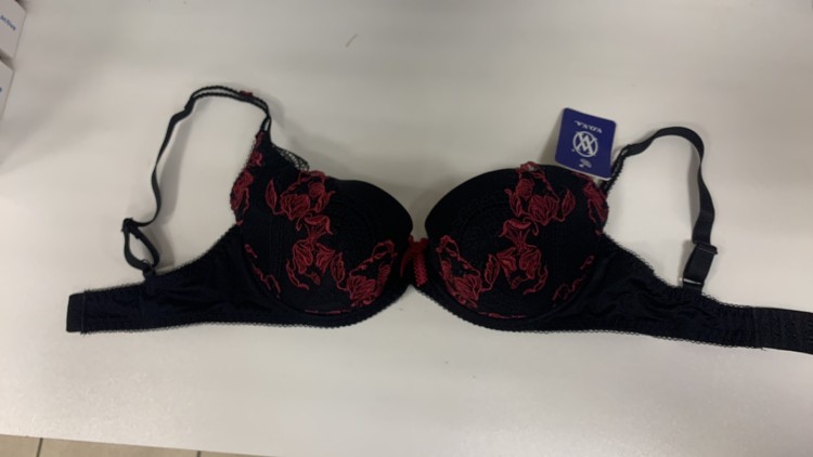 Бюст женский V.O.V.A. V69830 Бюст женский V.O.V.A. V69830